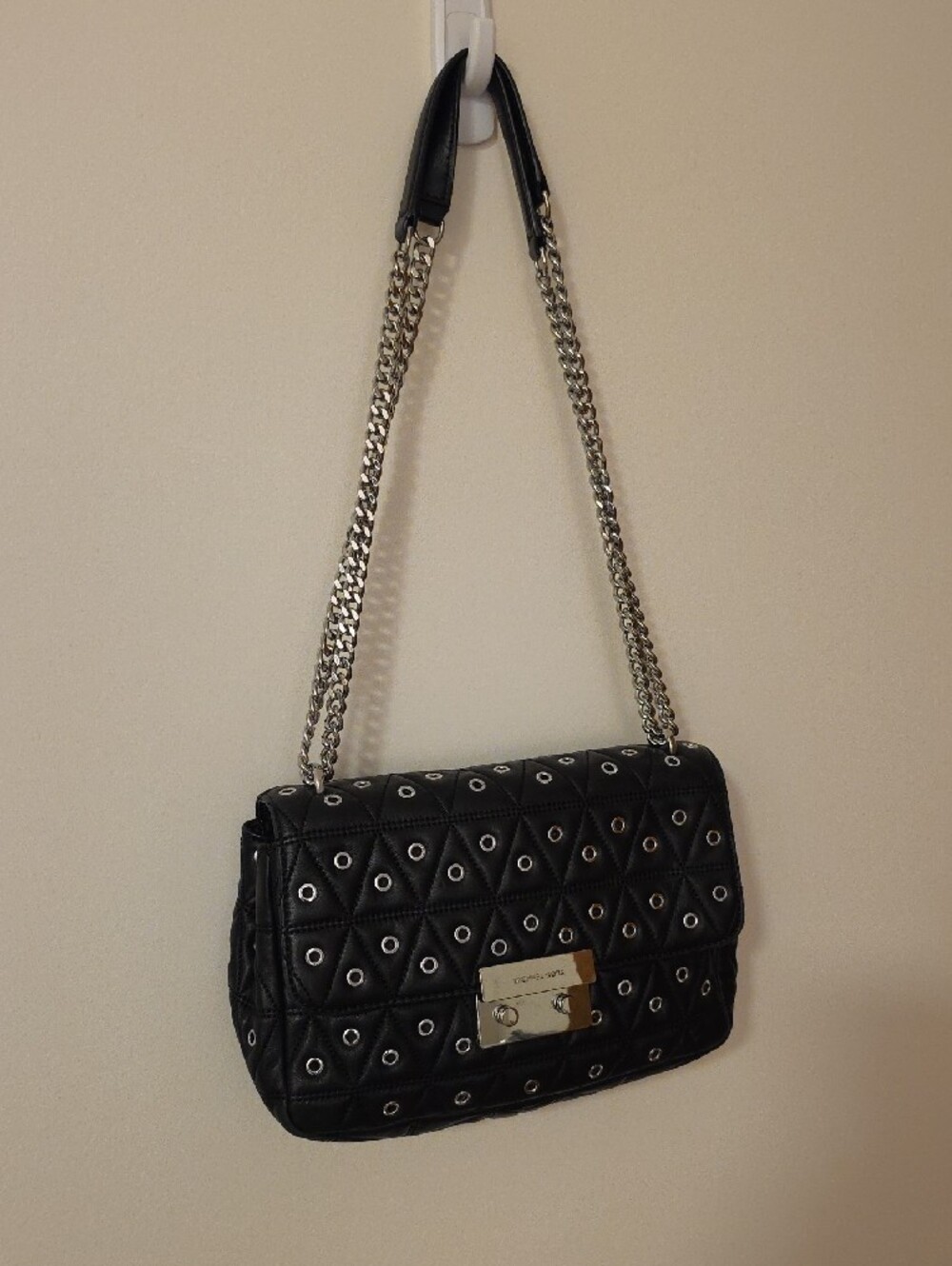 Michael Kors Black Leather Quilted Shoulder Bag with Silver Eyelets and Chain - Picture 3 of 9
